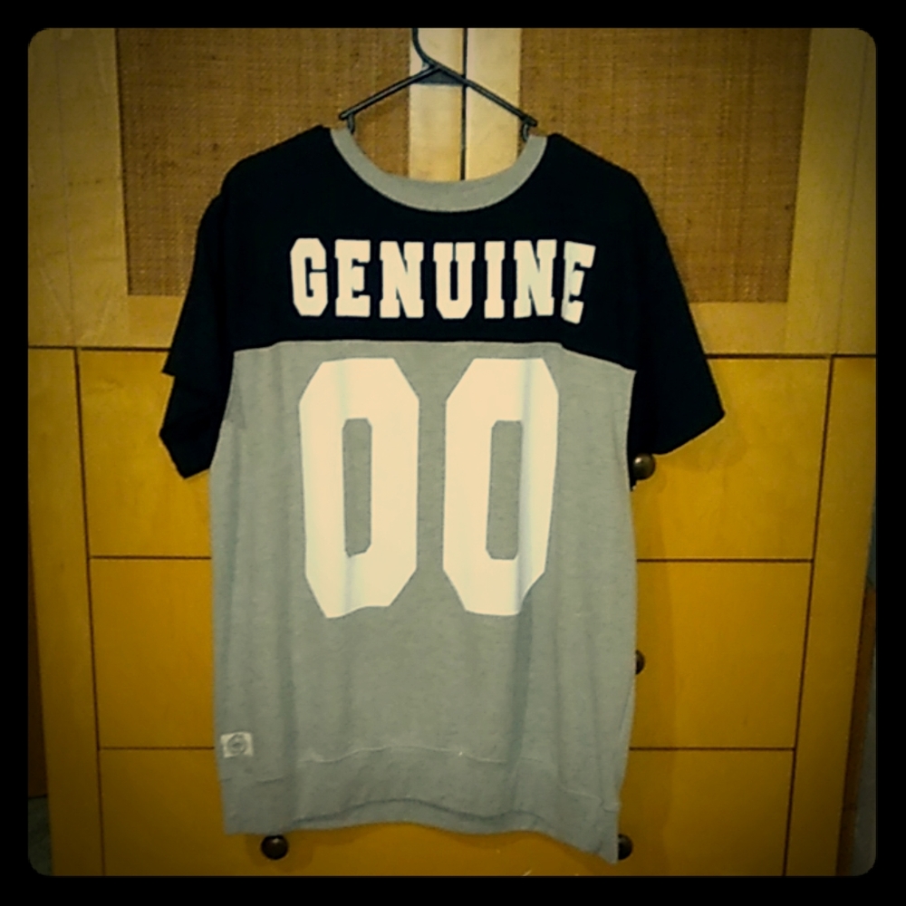 Cut Off Sweat Shirt